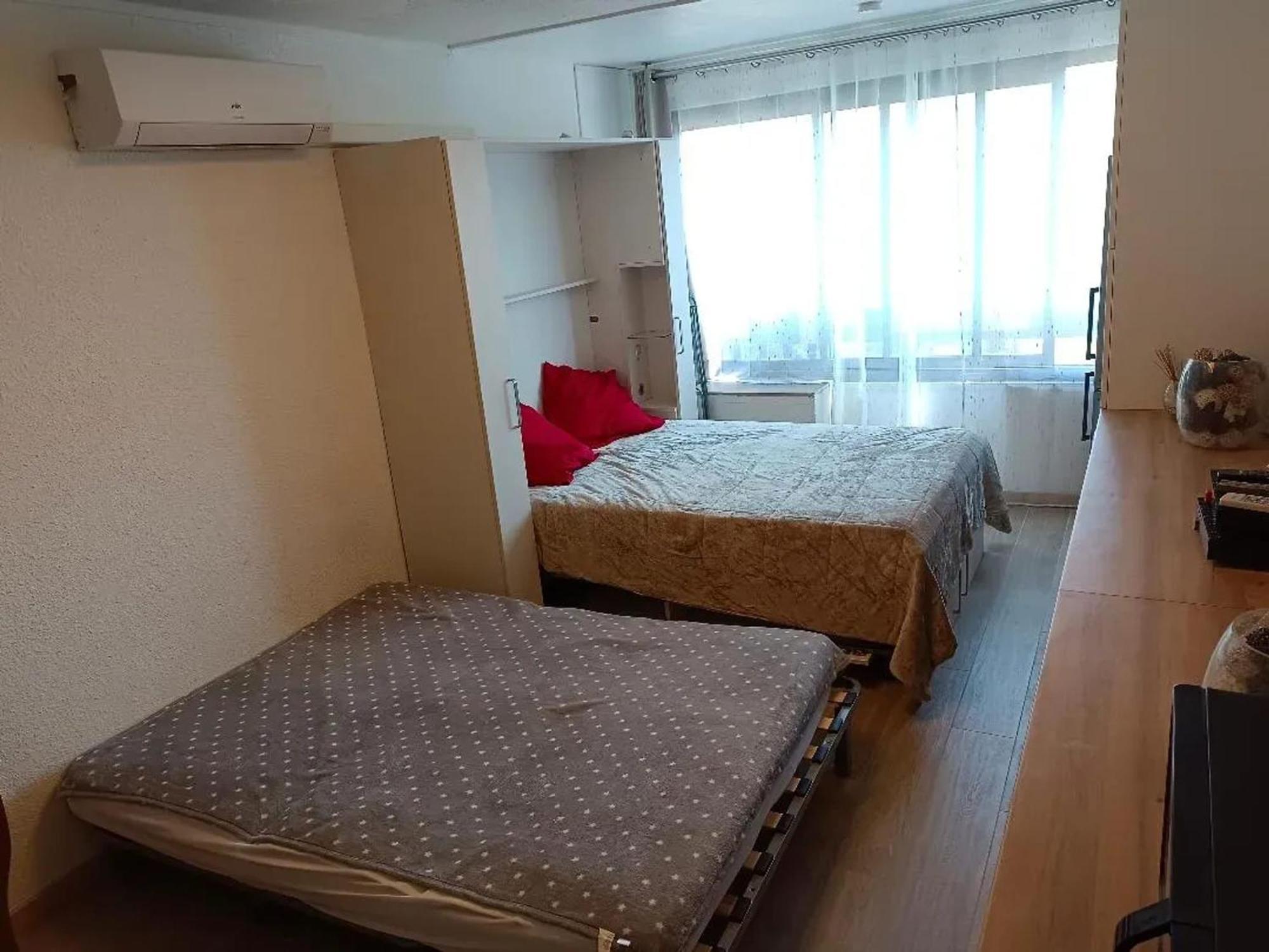 Avec Vue Sur La Piscine Partagee Et Balcon Amenage A A 2 Km De La