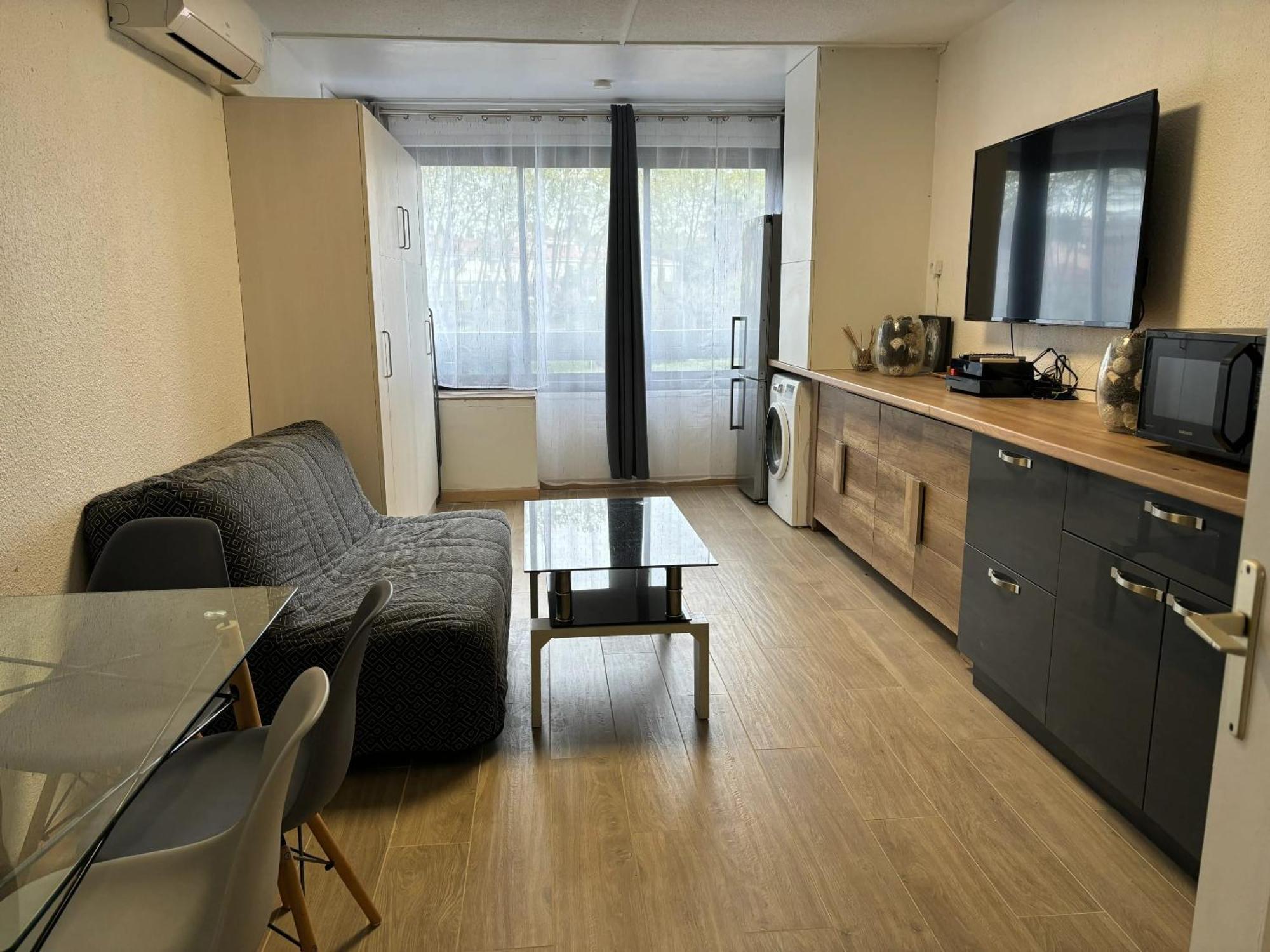 Avec Vue Sur La Piscine Partagee Et Balcon Amenage A A 2 Km De La Fréjus