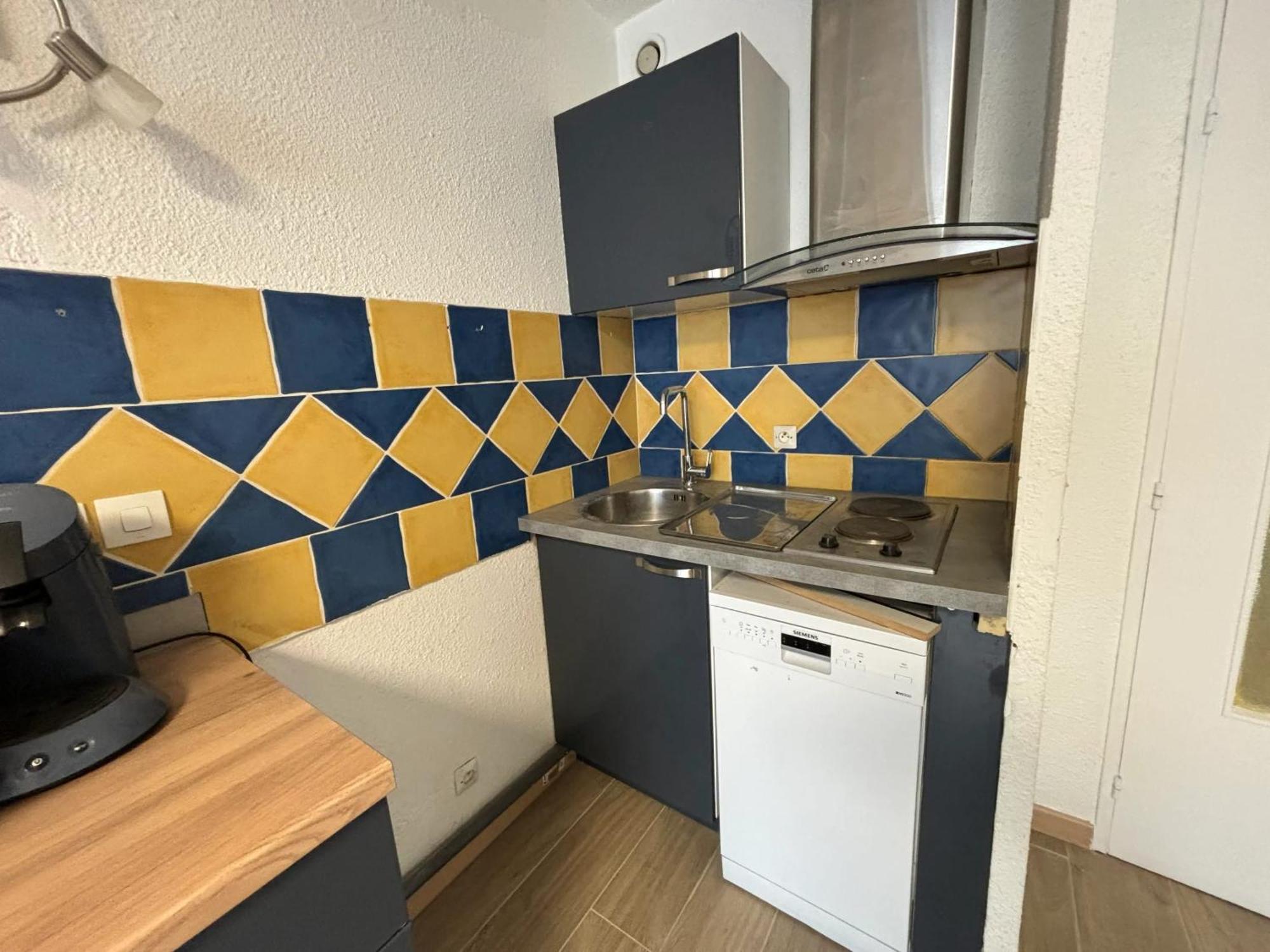 Appartement Avec Vue Sur La Piscine Partagee Et Balcon Amenage A A 2 Km De La Fréjus
