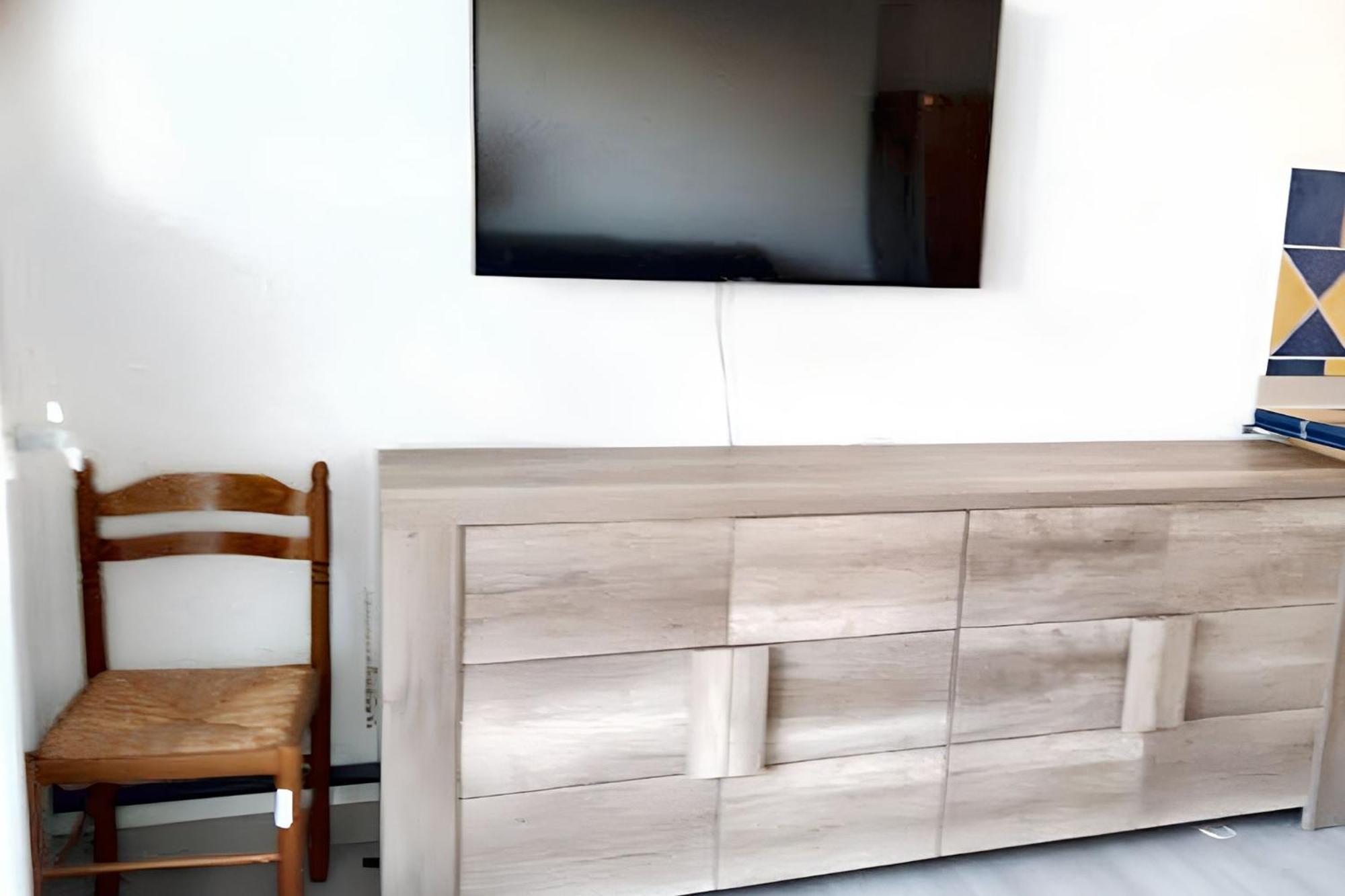Accueillant Au Coeur De 25 M² Piscine Partagee * Fréjus