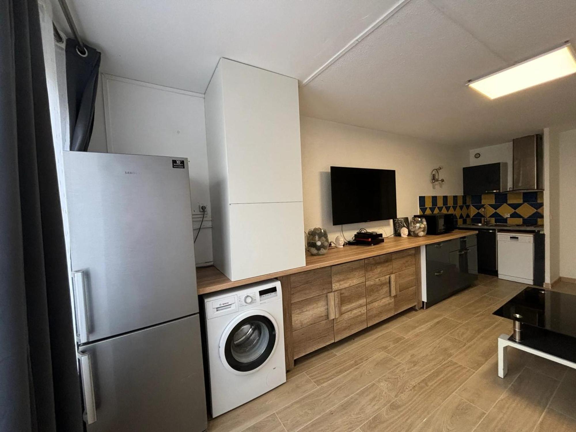 Accueillant Au Coeur De 25 M² Piscine Partagee *